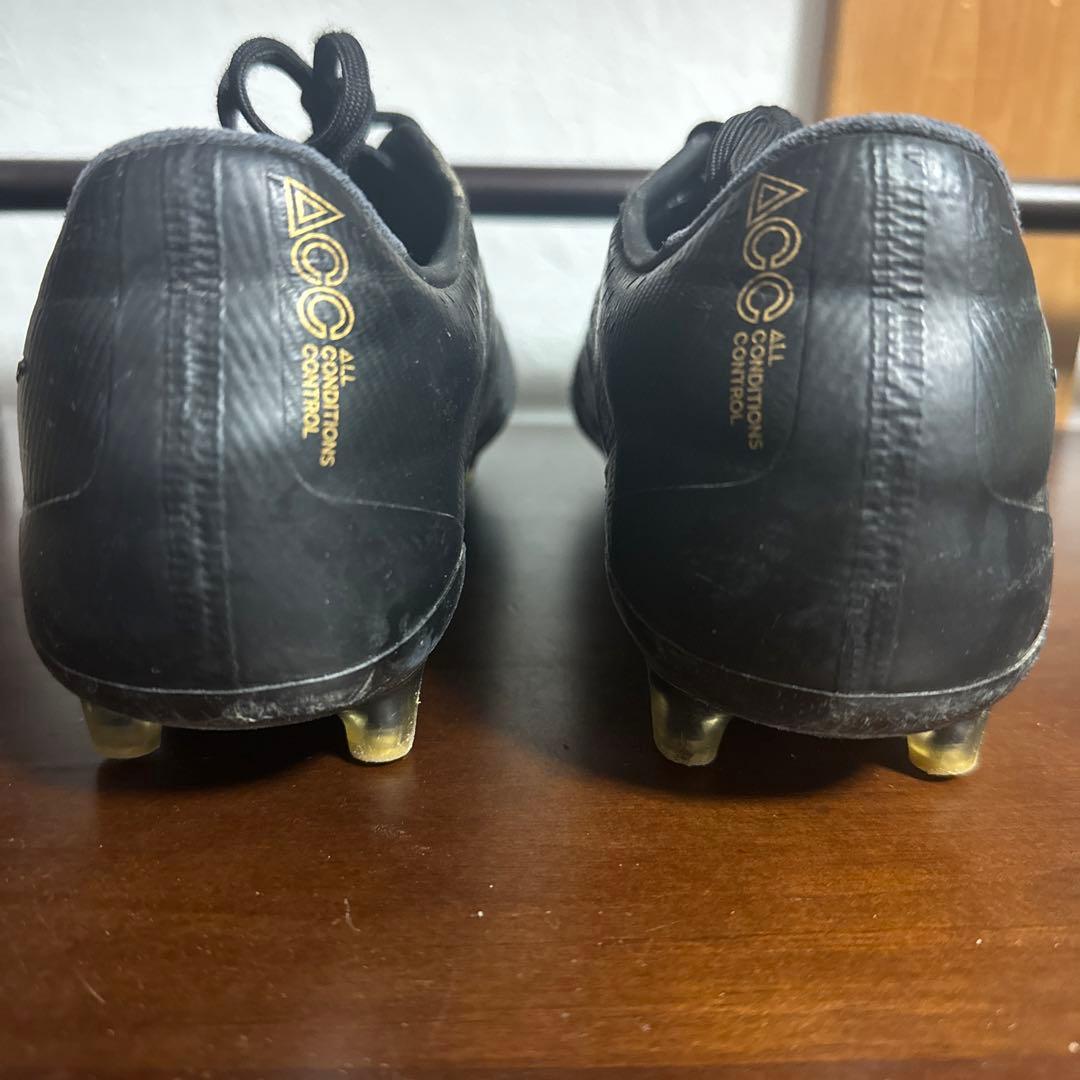 サッカースパイクNIKEファントムヴェノム25