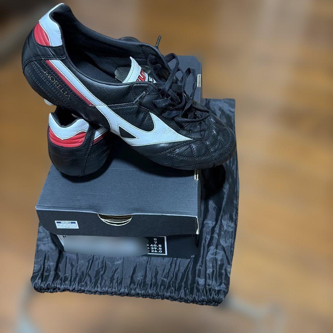 サッカーシューズ 黒/赤/白 合成皮革