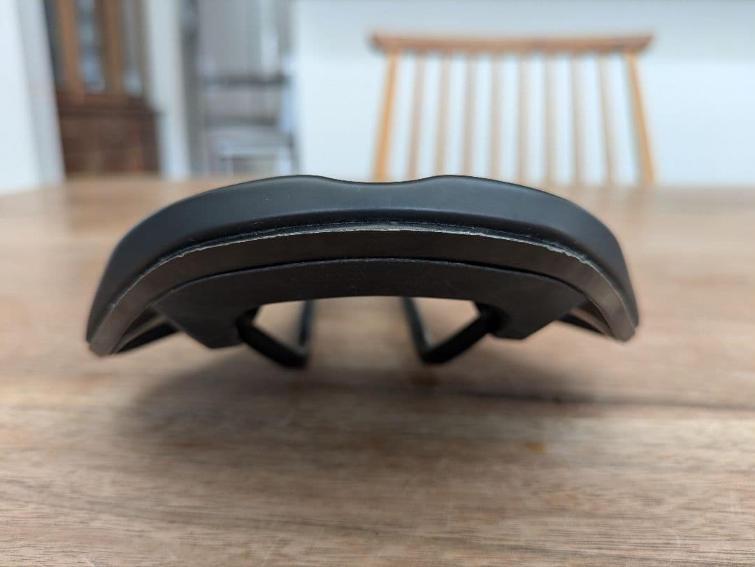 fi’zi:k フィジーク Tempo Argo R3サドル 150mm