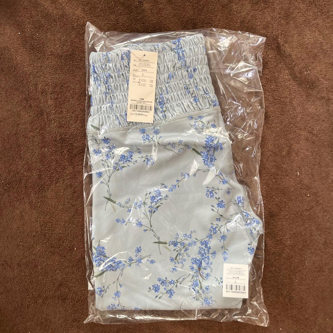 ラバ　SUKALA ヨガウェアＬ　 トップ&レギンス