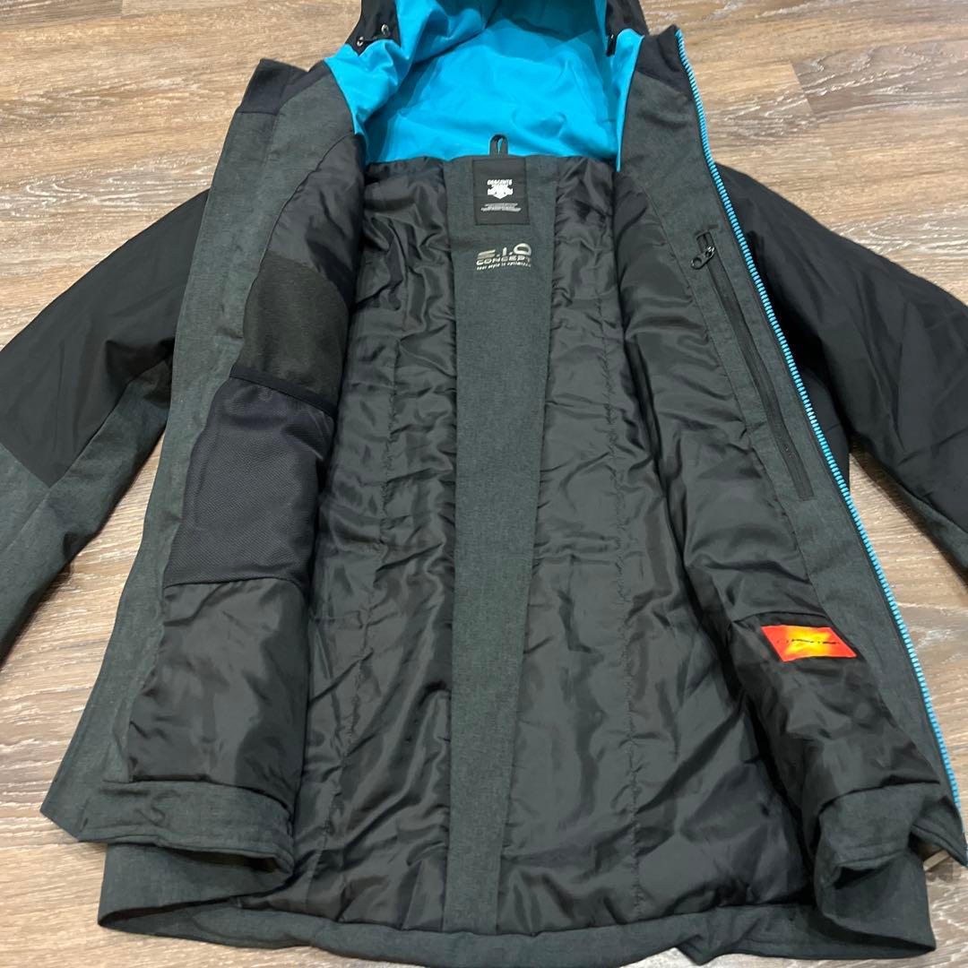 デサント セットアップ　上下　スキーウェア　L 男性　メンズ　美品　高機能モデル