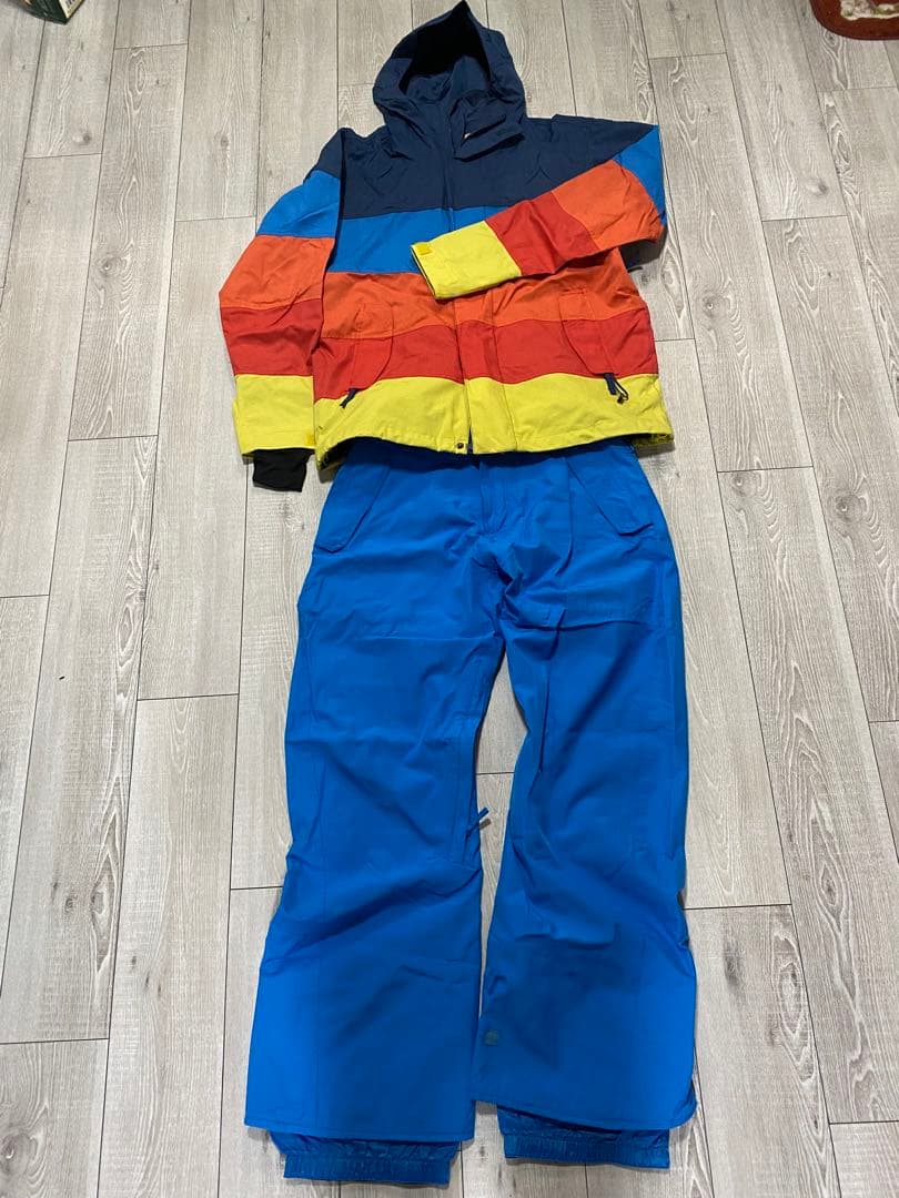 QUIKSILVER スノーボードウェア Sサイズ上下セット