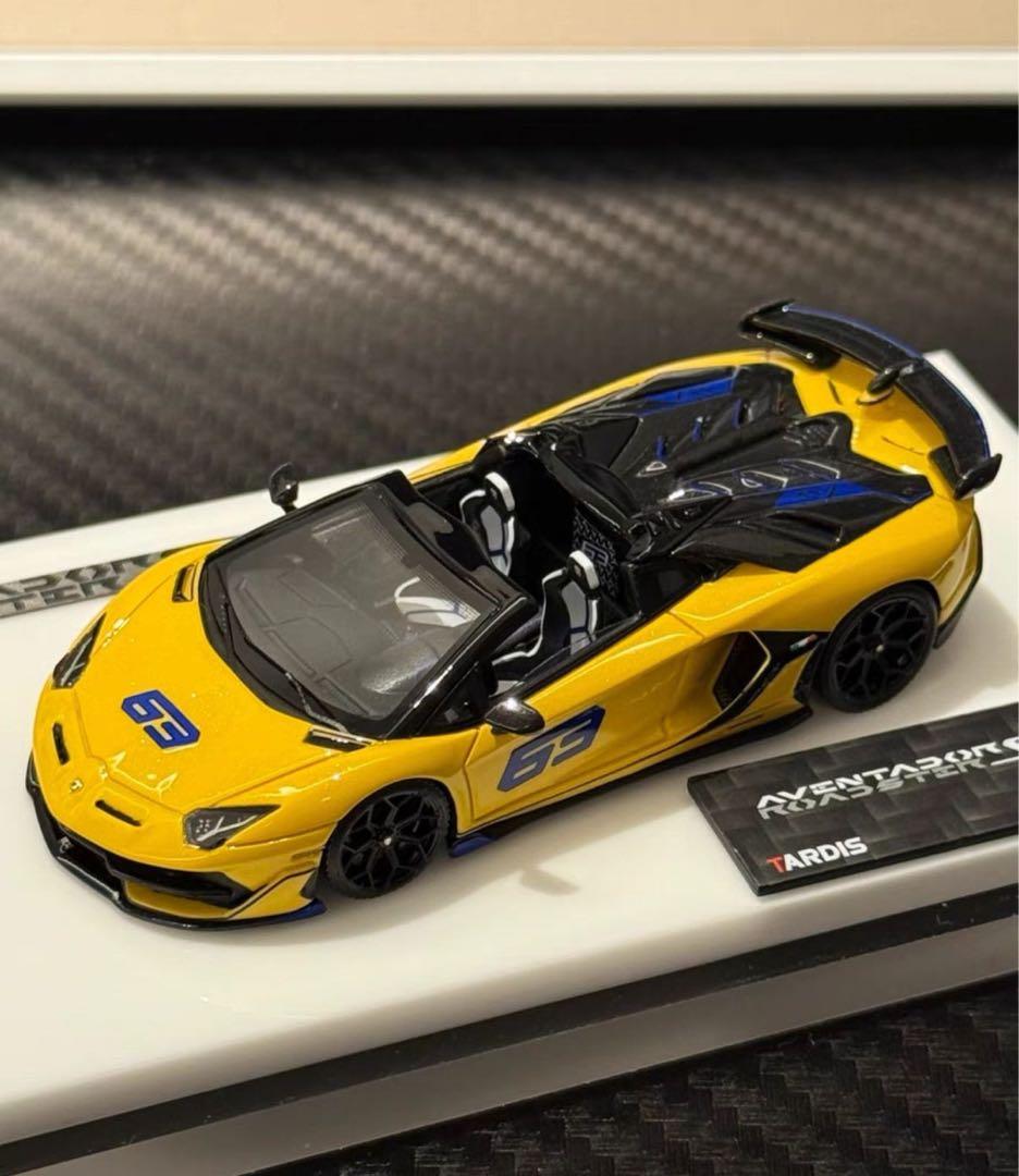 Tardis ランボルギーニ　アヴェンタドール　SVJ 63 ロードスター　黄