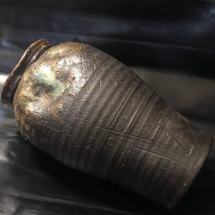 蔵からまた凄いお宝が出てきた。釉薬どろり謎の大きな壺、壷、花瓶、花道具、茶道具