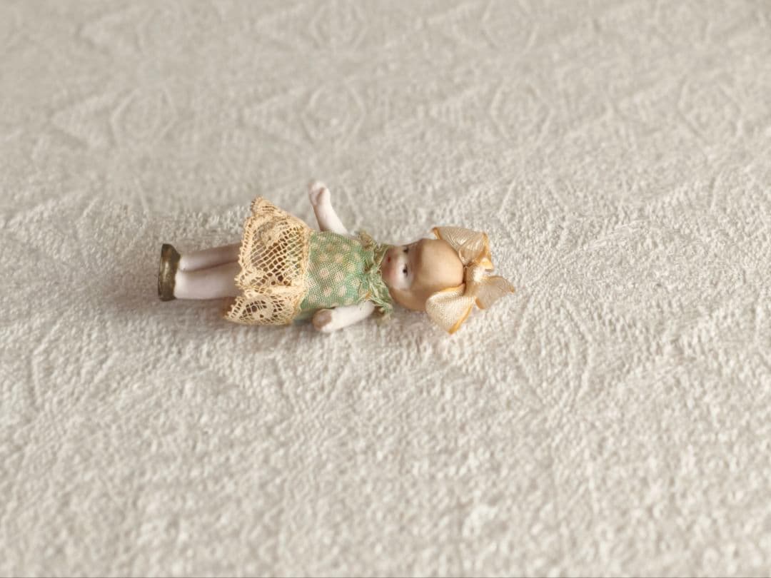 * antique doll ୨୧ ジャーマン ビスクドール 可愛い 赤ちゃん