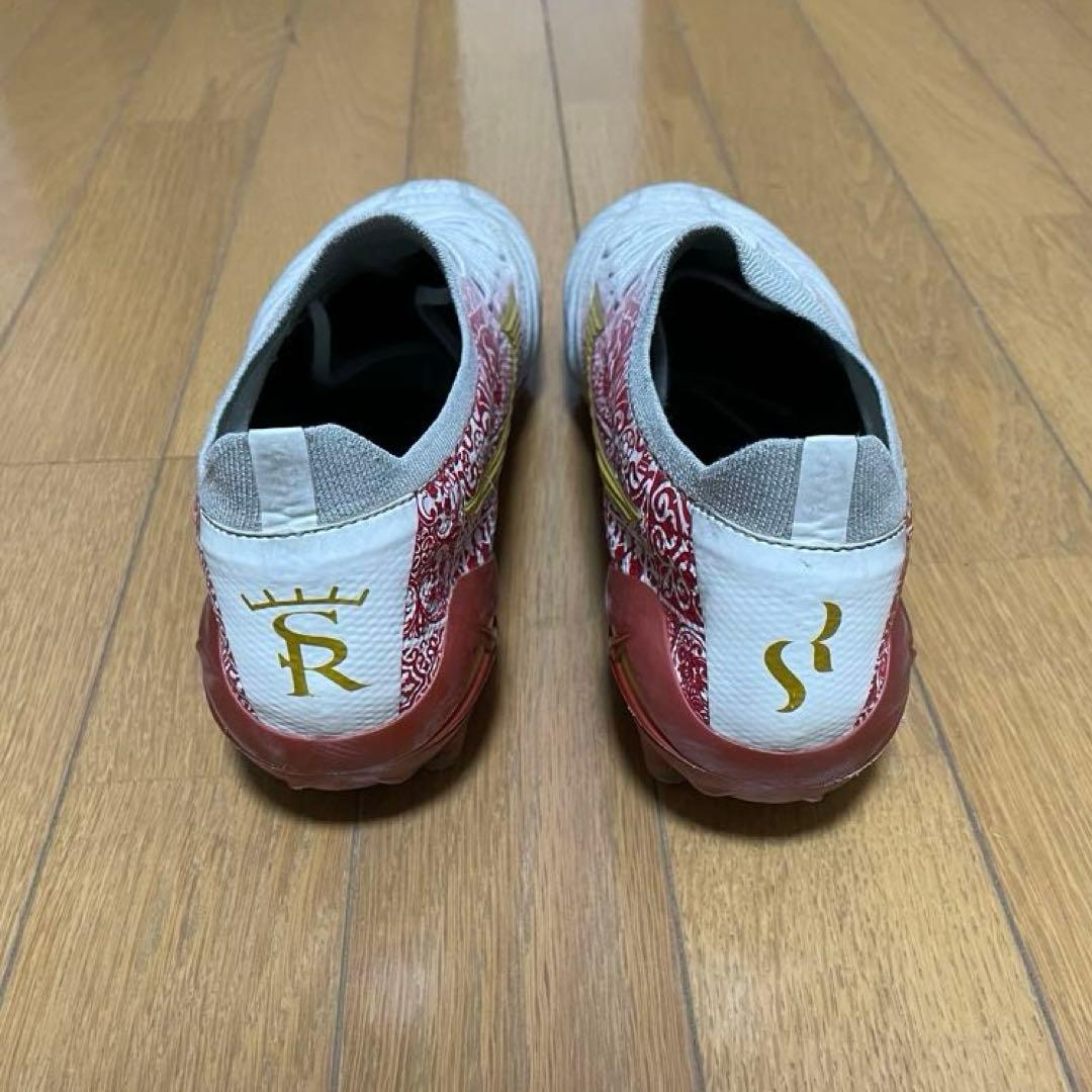 ミズノ　モレリアネオ4β　セルヒオラモス