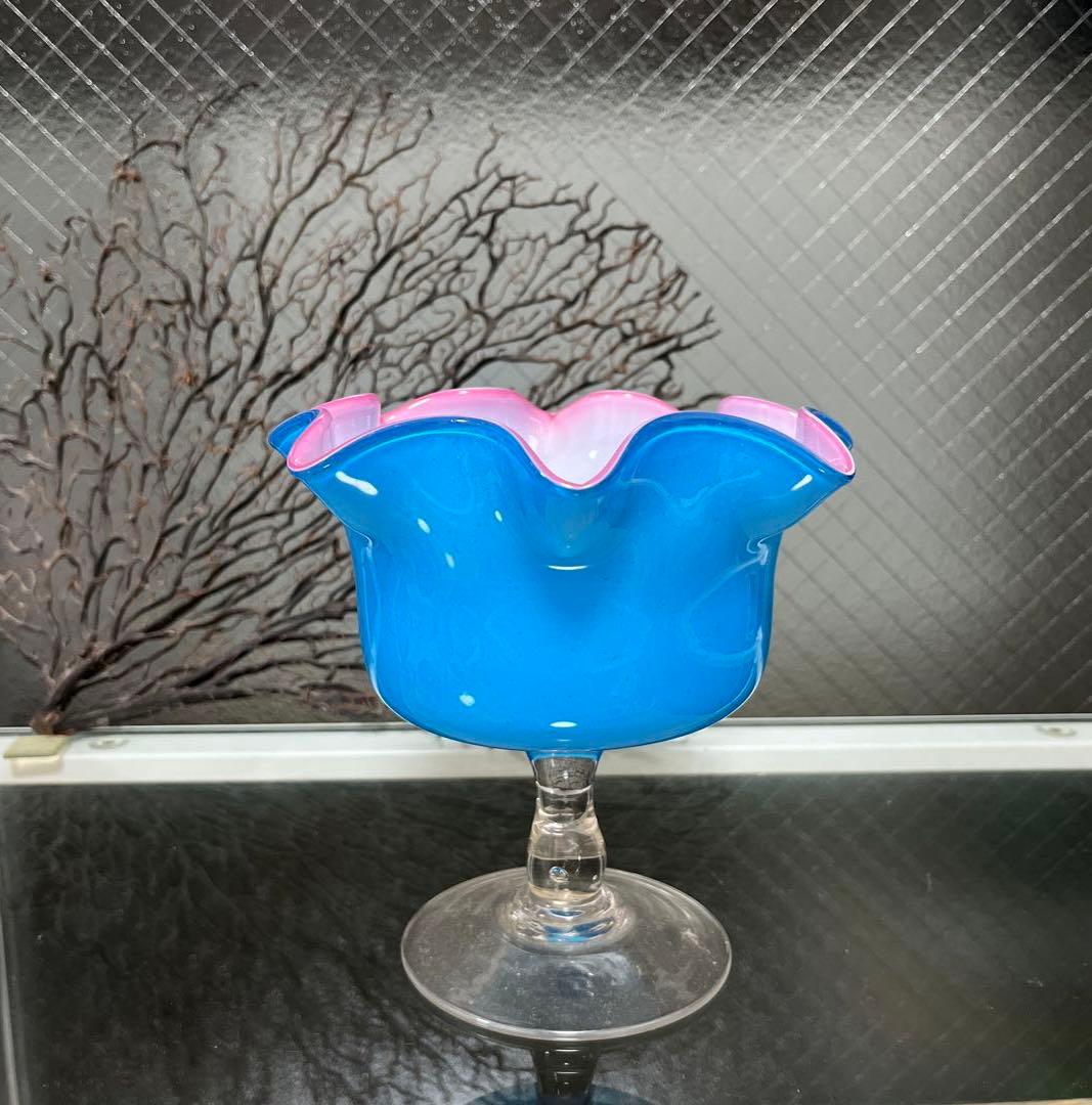 骨董　時代ガラス　希少３色　ピンク色暈し　フリル　盃洗　コンポート　ウラン １客