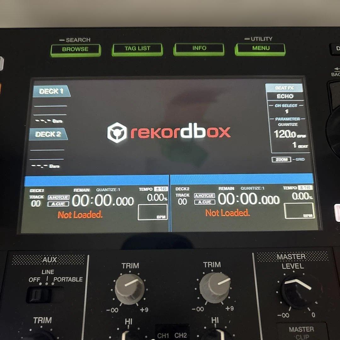 美品PioneerDJ XDJ-RR本体とXLRケーブル