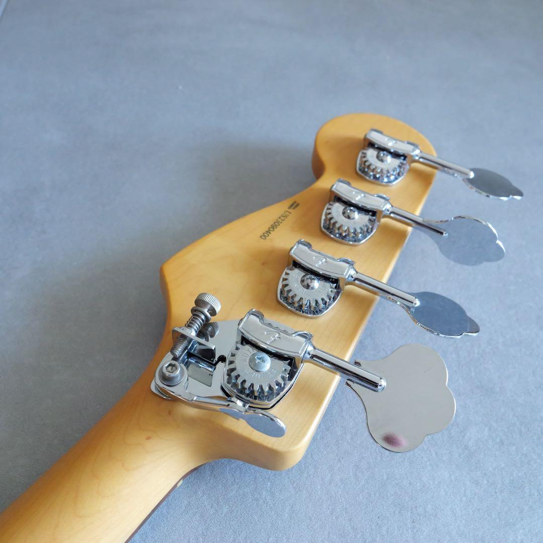 ベース Fender American Professional II JazzBass