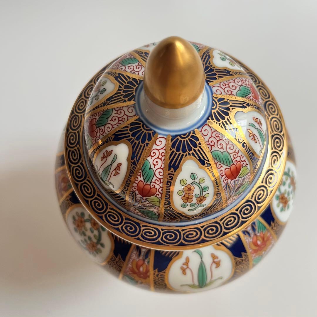 ☆美品【賞美堂】有田焼 染錦金彩　蓋付き 飾り壺　沈香壺　秀峰　賞美堂