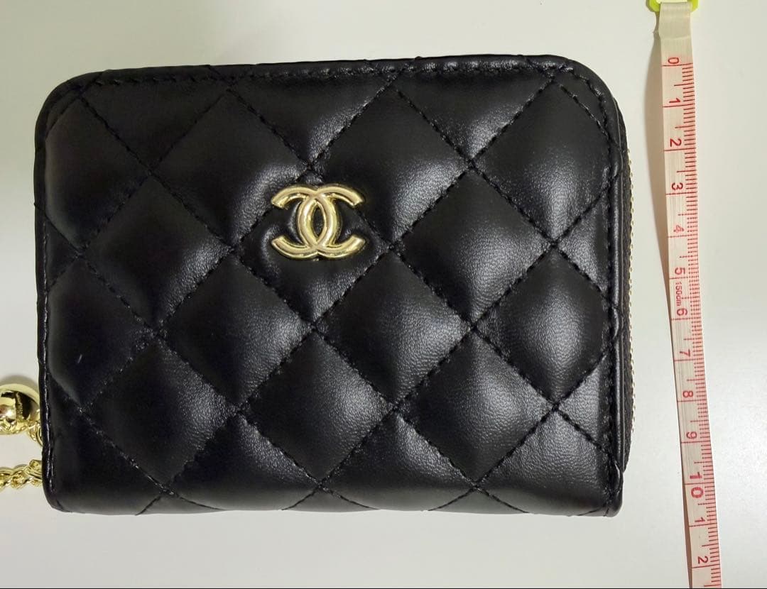 CHANEL ブラックレザー財布 キルティング ノベルティ