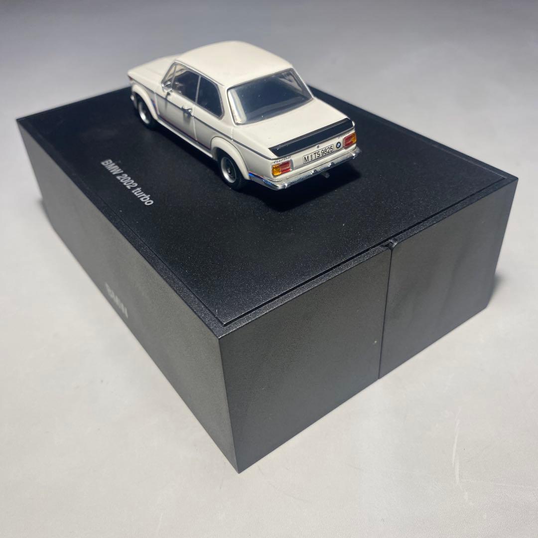  2002 turbo ミニカー ディーラー純正品　ホワイト