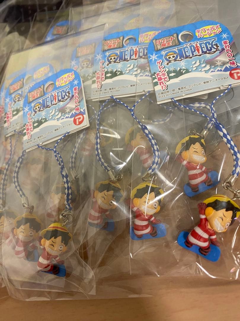 ワンピース　onepiece ルフィ　ご当地ストラップ　スキー100点セット
