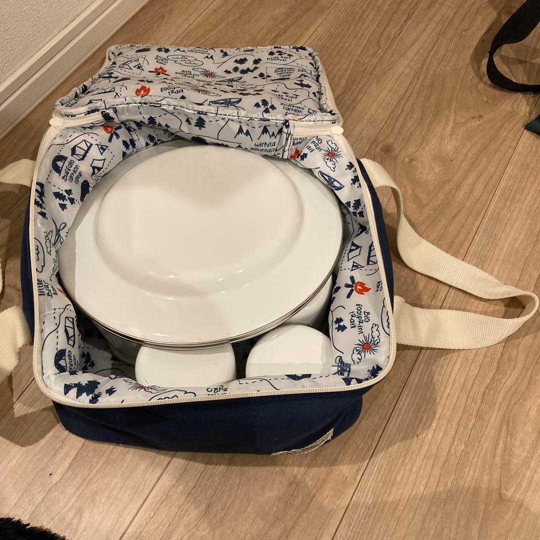 Coleman 食器セット ネイビー