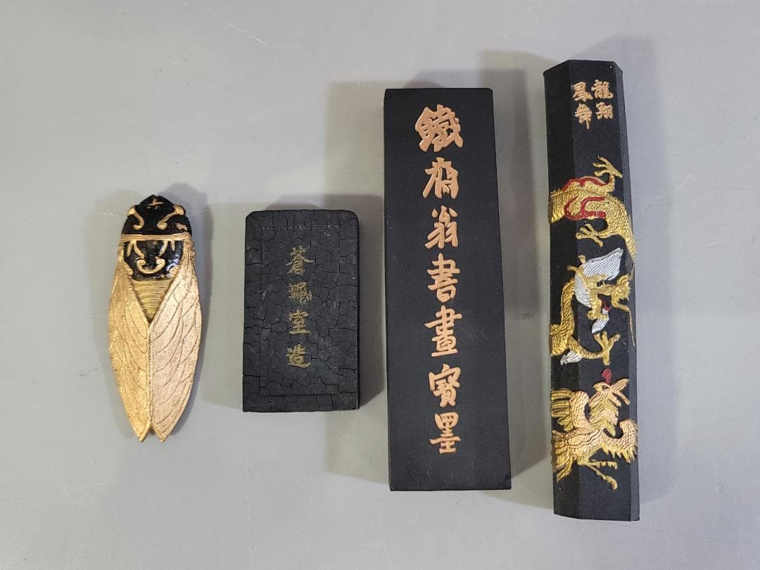 中国古玩 美術工芸品 書道具7点セット「中国木箱付 端渓硯2個 唐墨4個