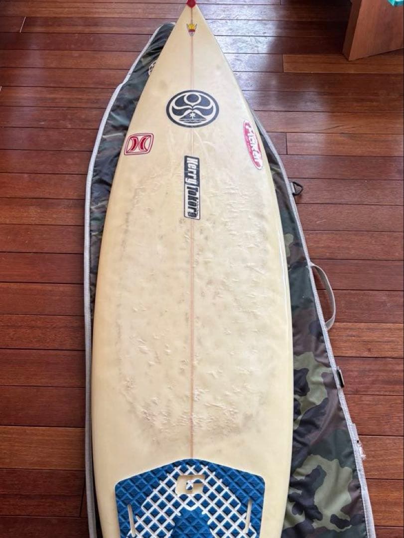 ショートボード　ケリートコロ　全長186センチ　ケース、フィン、コードセット