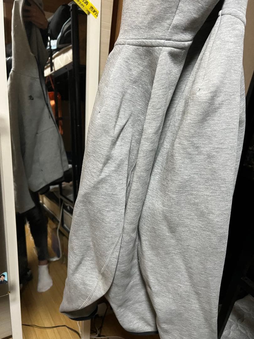 NIKEテックフリース　上　s