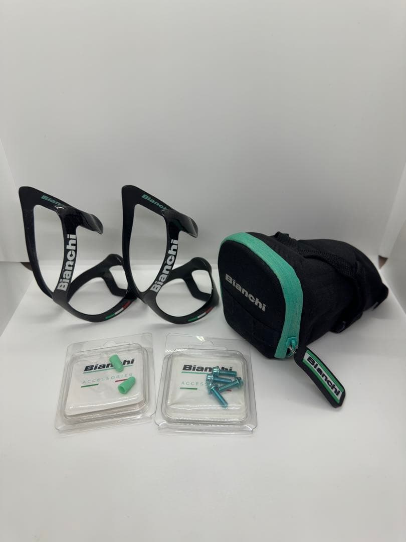 Bianchi カーボンボトルケージ2個・サドルバック・ボルトセット チェレステ