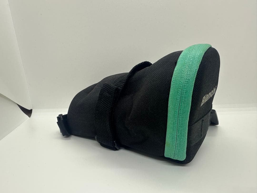 Bianchi カーボンボトルケージ2個・サドルバック・ボルトセット チェレステ