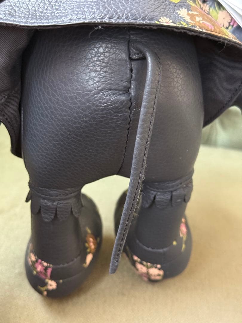 コーチ＆ディズニーコラボ　革製ミニーぬいぐるみ