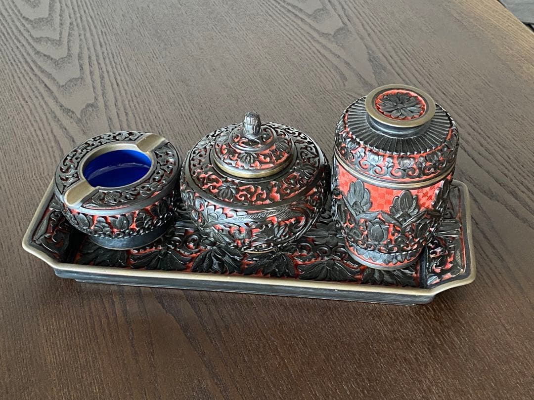 未使用　中国古玩　中国工芸美術品茶器茶道具　堆黒彫漆セット トレー付き