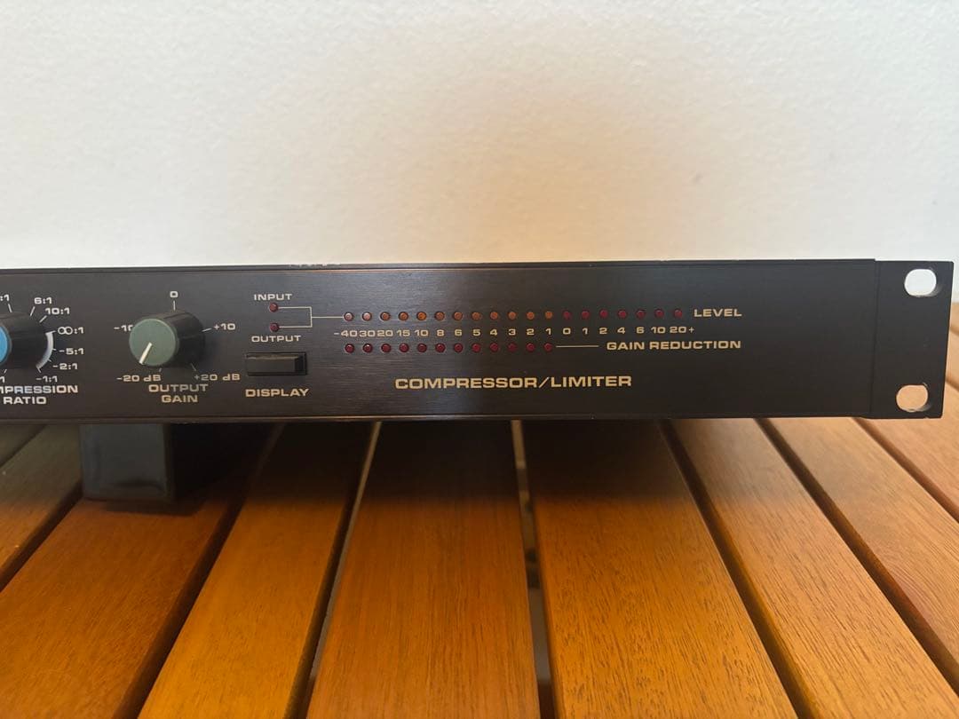 DBX 160X 名機コンプレッサー/リミッター　動作確認済み