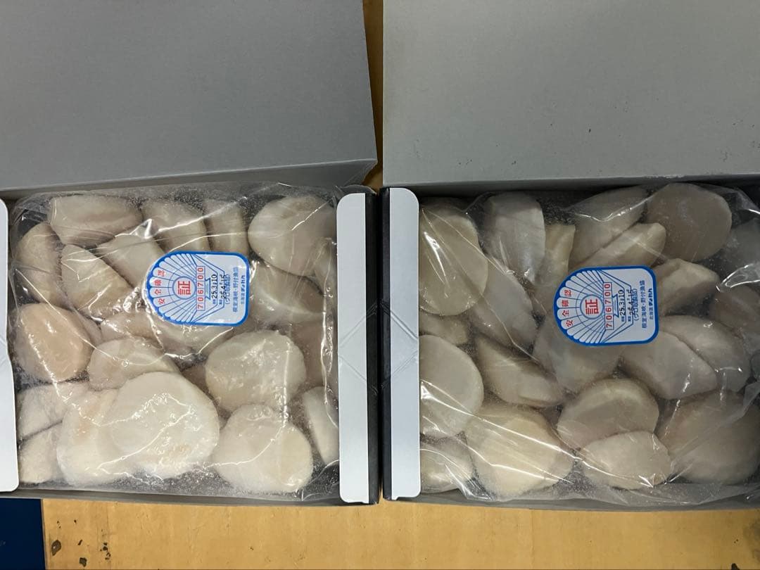 帆立貝柱 M 刺身　1kg×2箱