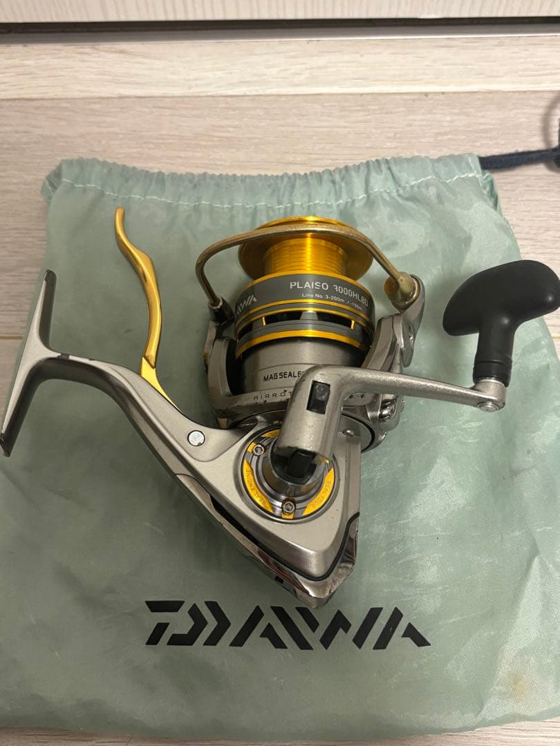 ダイワ　プレイソ　3000HLBD ブレーキレバー　スピニングリール