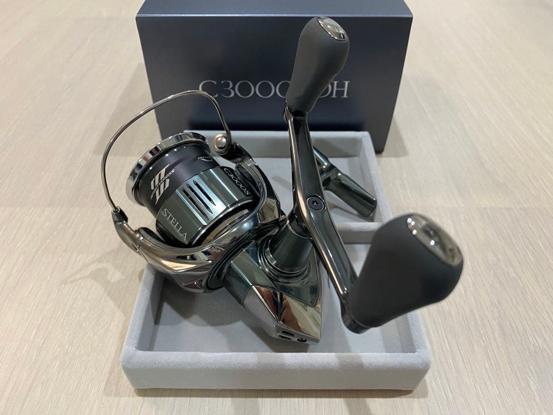 【極美品】シマノ ステラ C3000SDH