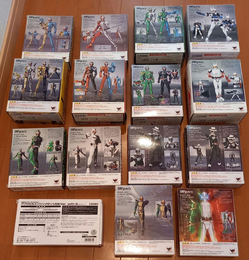 仮面ライダーW フィギュア & アクセル エンジン ウェザー USB まとめ売り