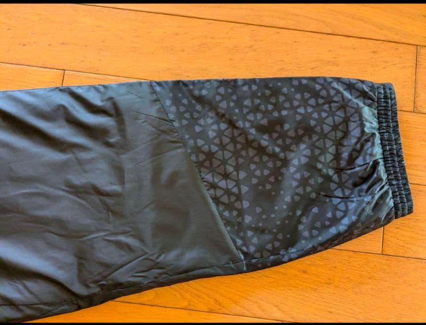 プーマ puma ジャージ パンツ 新品未使用 中綿ウォーマーパンツ 黒