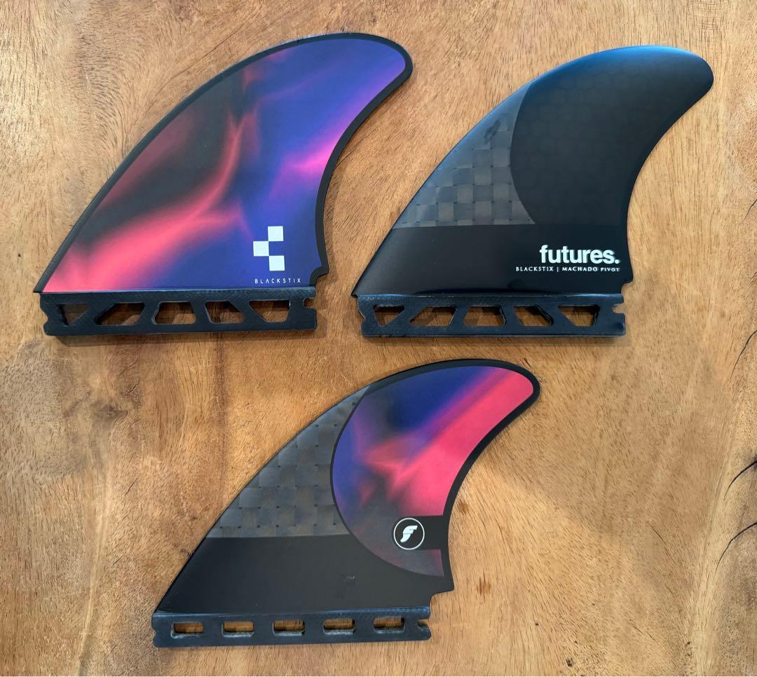 新品未使用 トライフィン futures Machado PIVOT