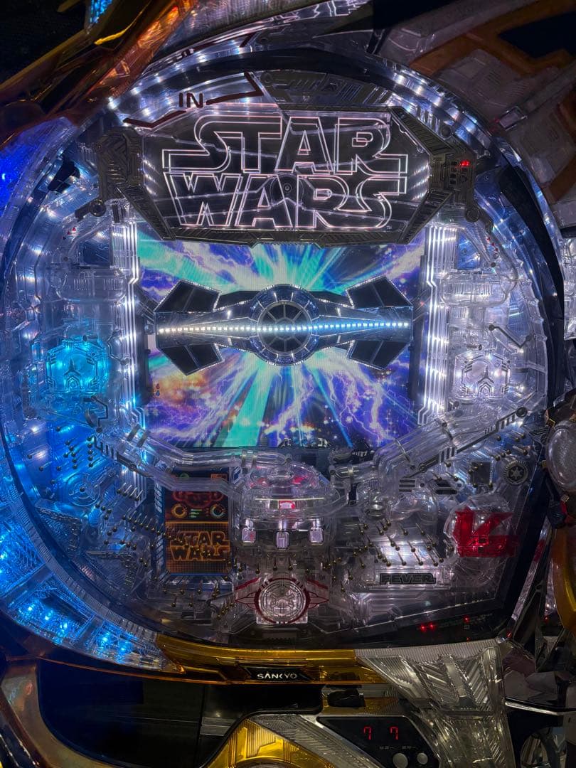 ア*ク様 【超希少】CR フィーバー スター・ウォーズ R パチンコ 実機【送料