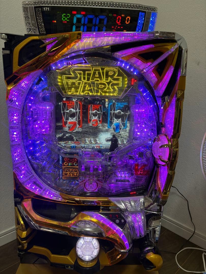 ア*ク様 【超希少】CR フィーバー スター・ウォーズ R パチンコ 実機【送料