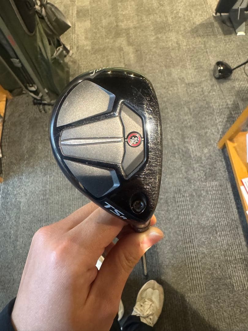 タイトリスト　TSR2 ユーティリティ　４番