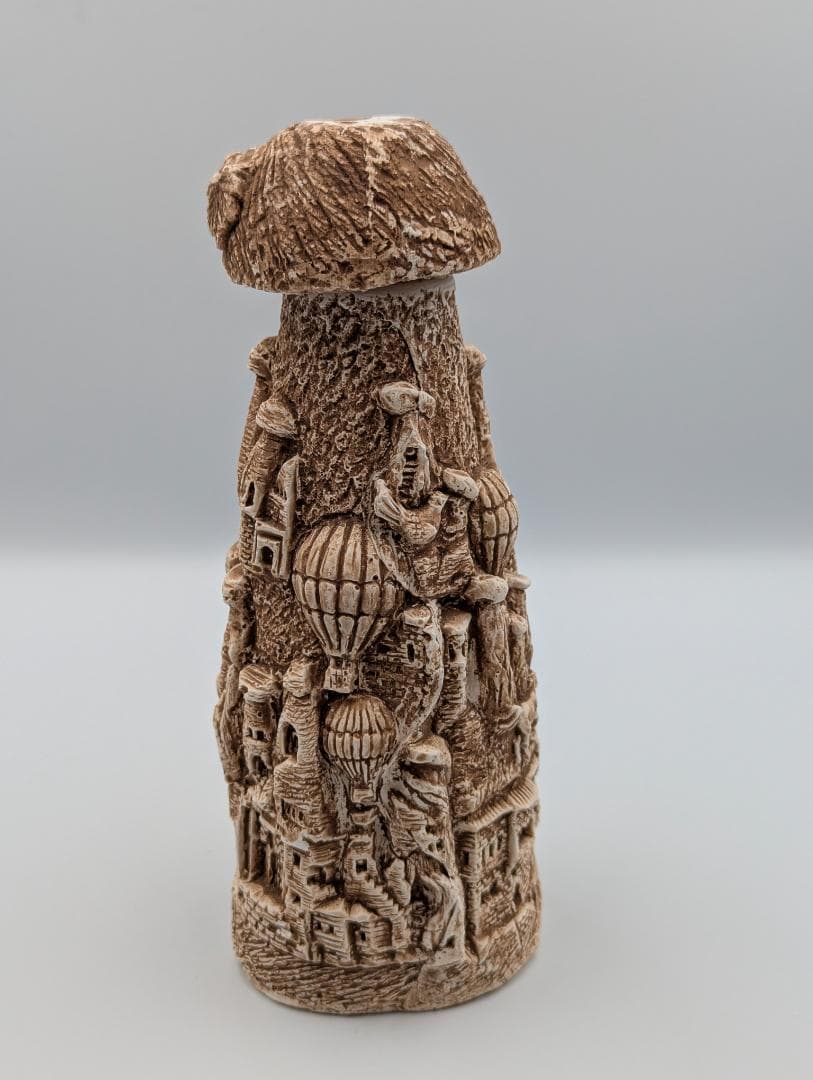 トルコ世界遺産カッパドキア彫刻ワイン中味入り未開封高さ20cm直径8cm