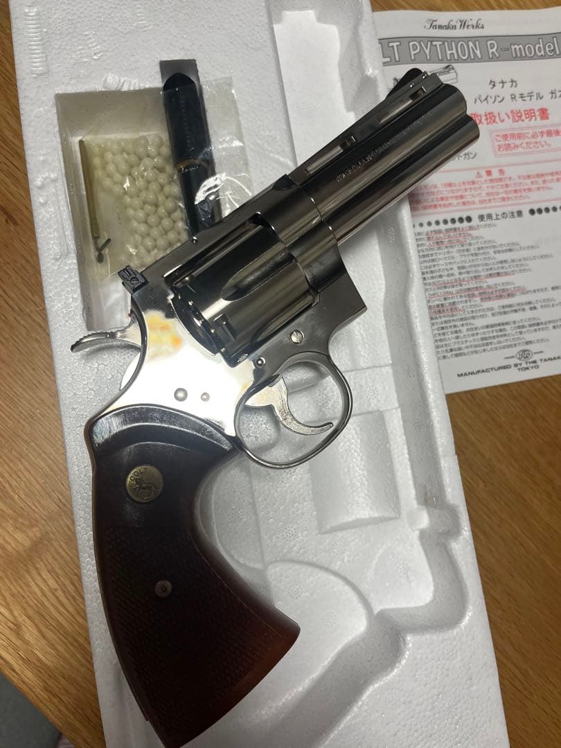 COLT PYTHON R-model 4インチ　ガスガン　ニッケルフィニッシュ