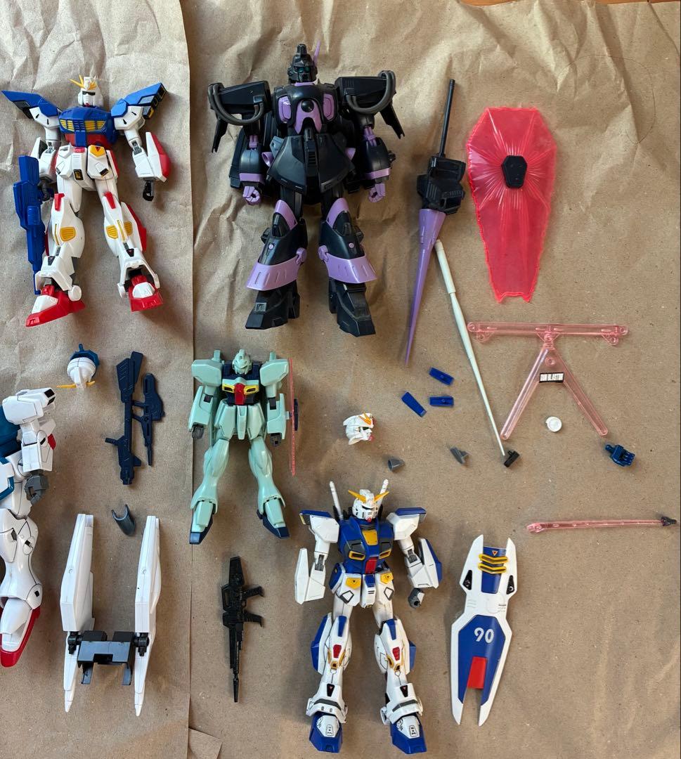 【ジャンク品】ガンダム プラモデル 8体セット（バラ売り不可）