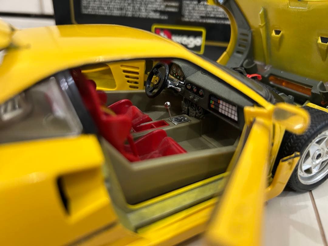 希少 1/18 フェラーリ Ferrari F40 1989 イエロー 希少色