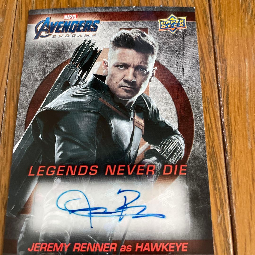 ジェレミーレナー　サイン入りカード