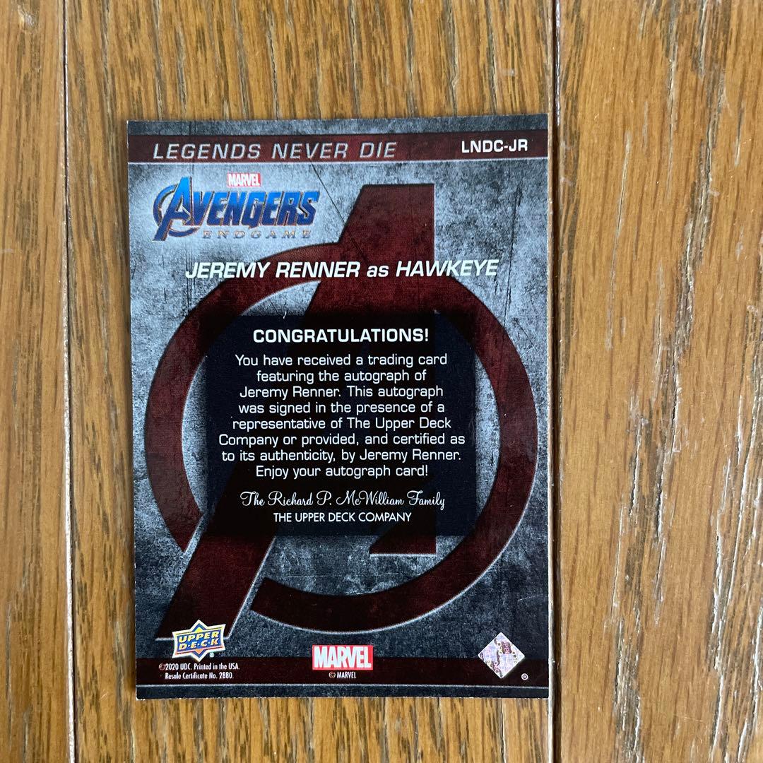 ジェレミーレナー　サイン入りカード