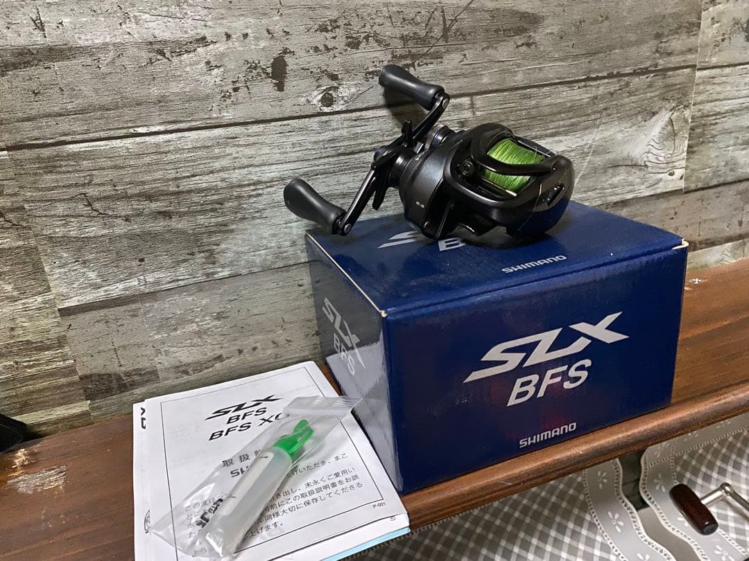 管釣1回使用のみ　SHIMANO SLX BFS ベイトリール　美品