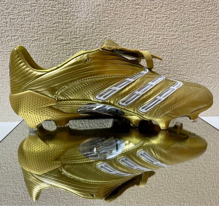 【数量限定エディション】プレデター アブソリュート FG ゴールド　ジダン
