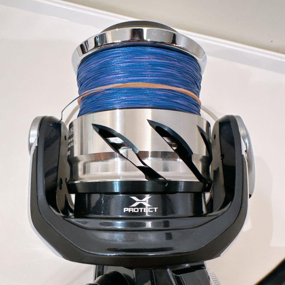 シマノ　ツインパワー　SW８０００HG + バリバス4号ライン