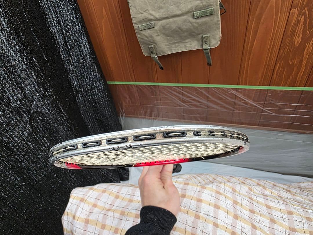 ヨネックス（YONEX）のバドミントンラケット アーマーテック700です。﻿