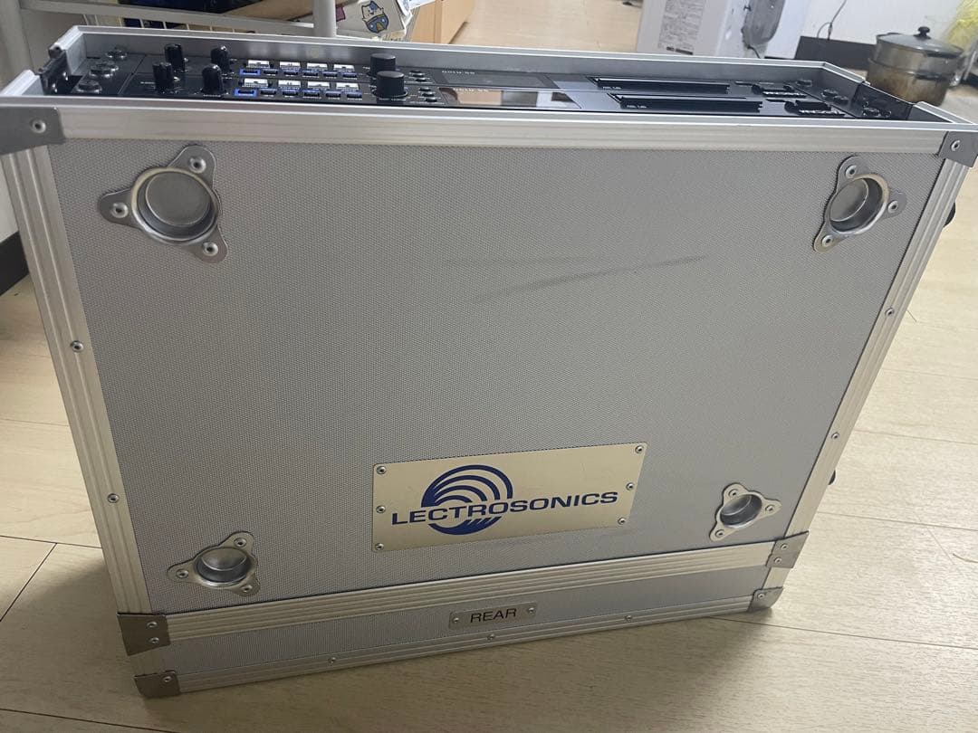 LECTROSONICS ラックケース TASCAM SS-R100