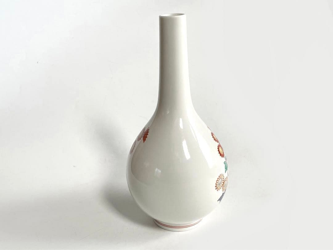 重要無形文化財　人間国宝　十四代酒井田柿右衛門　本人作　濁手菊文一輪生　花瓶