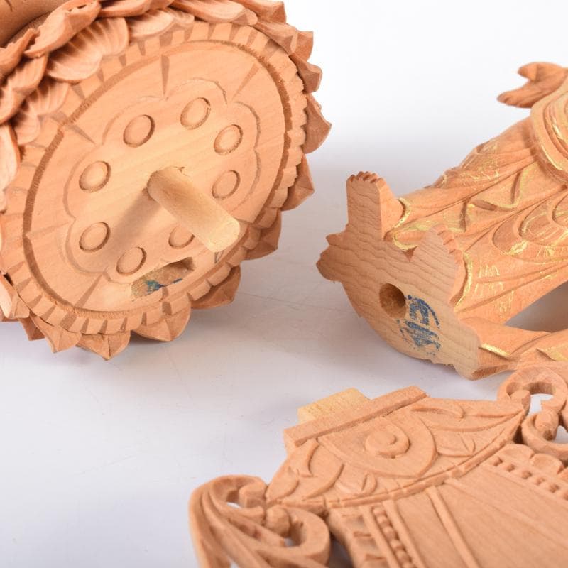 仏教美術　金彩柘植彫刻　聖観音菩薩像　仏像　置物　M　7073