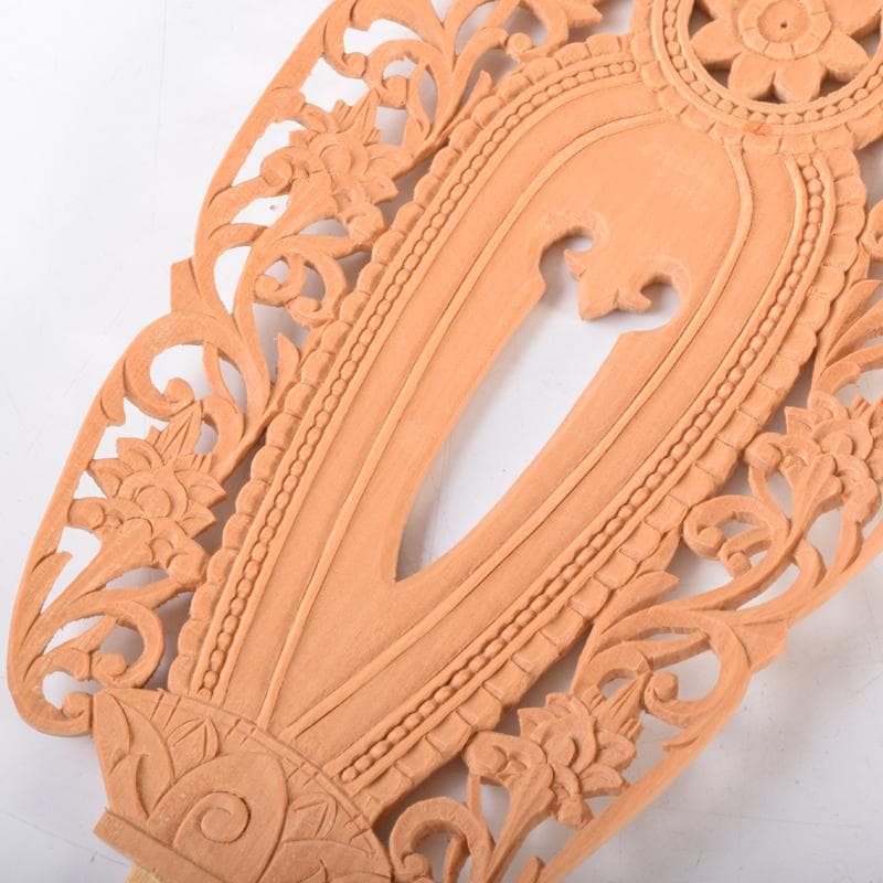 仏教美術　金彩柘植彫刻　聖観音菩薩像　仏像　置物　M　7073