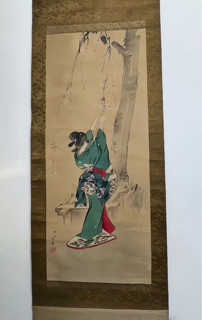 伝統的な日本の掛軸「桜を触る着物美人図」絹本 肉筆 共箱付き 掛け軸